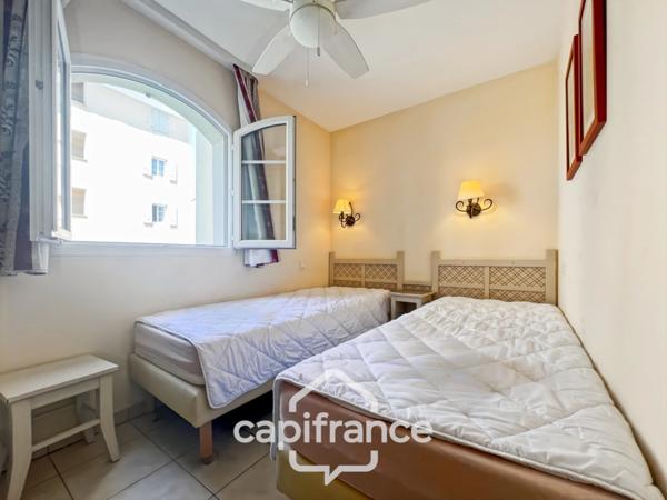 Domaine de Pont royal, BEL APPARTEMENT de 58 m2 REZ DE CHAUSSEE, DOUBLE TERRASSE 40 m2, PARKING SOUS TERRAIN, PISCINE
