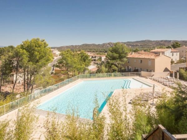 Domaine de Pont royal, BEL APPARTEMENT de 58 m2 REZ DE CHAUSSEE, DOUBLE TERRASSE 40 m2, PARKING SOUS TERRAIN, PISCINE