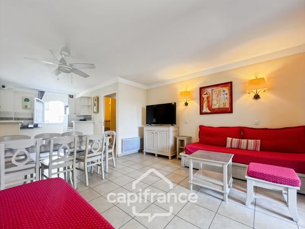 Domaine de Pont royal, BEL APPARTEMENT de 58 m2 REZ DE CHAUSSEE, DOUBLE TERRASSE 40 m2, PARKING SOUS TERRAIN, PISCINE