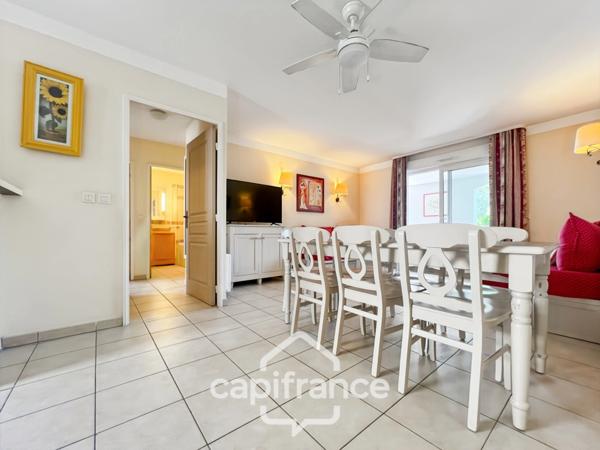 Domaine de Pont royal, BEL APPARTEMENT de 58 m2 REZ DE CHAUSSEE, DOUBLE TERRASSE 40 m2, PARKING SOUS TERRAIN, PISCINE