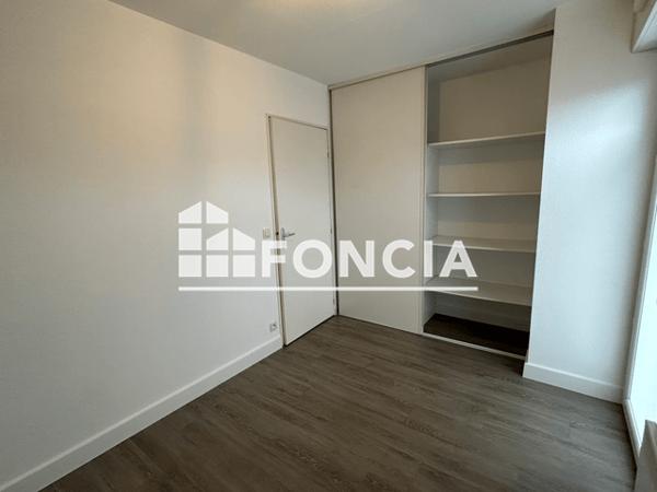Location Appartement 4 pièces 76.07 m² - 1 RUE COTTAGE DES TOURTERELLES Pau 64000