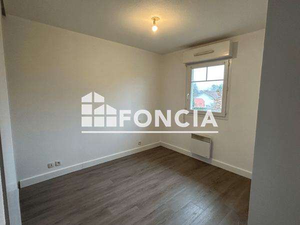 Location Appartement 4 pièces 76.07 m² - 1 RUE COTTAGE DES TOURTERELLES Pau 64000