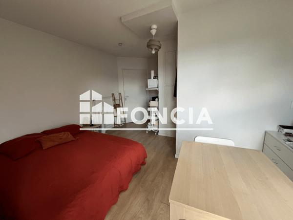 Location Studio 17.5 m² - 53 AVENUE DE NOES Pessac 33600