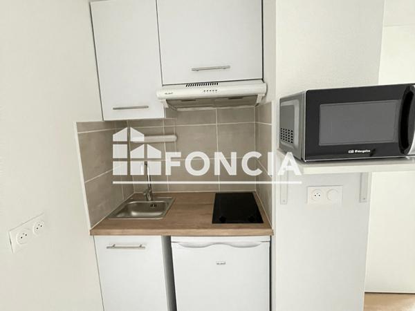 Location Studio 17.5 m² - 53 AVENUE DE NOES Pessac 33600