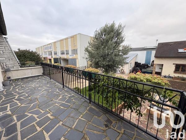 Maison 6 pièces de 140 m² à Orly (94310)