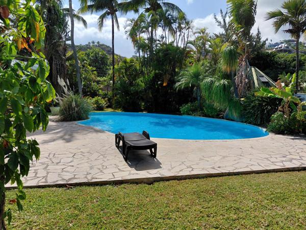 Villa 6 pièce(s) 4 chambre(s) 180 m²