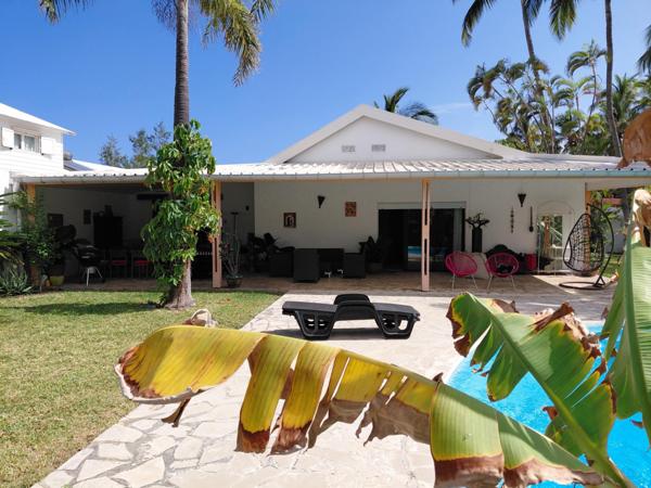 Villa 6 pièce(s) 4 chambre(s) 180 m²