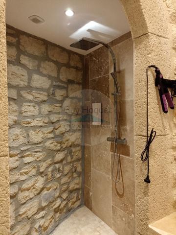 Location d'un appartement F3 BIS - MEUBLE - (65m²) à BEAUMES DE VENISE