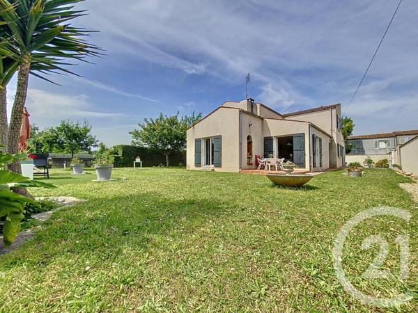 Maison à vendre  5 pièces - 134 m2 ROCHEFORT - 17