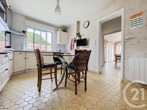 Maison à vendre  5 pièces - 134 m2 ROCHEFORT - 17