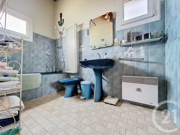 Maison à vendre  5 pièces - 134 m2 ROCHEFORT - 17