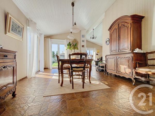 Maison à vendre  5 pièces - 134 m2 ROCHEFORT - 17