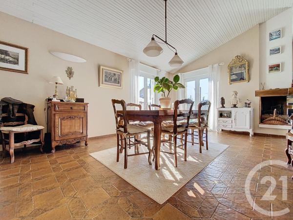 Maison à vendre  5 pièces - 134 m2 ROCHEFORT - 17