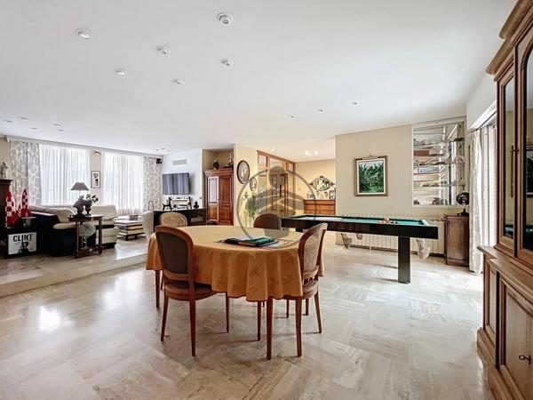 Vente Maison 6 pièces 232 m2 à Saint-Quentin