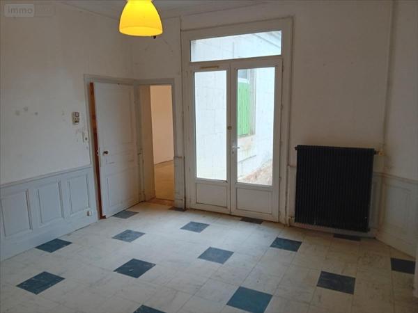 Maison à restaurer à vendre à Mayet dans la Sarthe (72360), ref : 72012-1036346