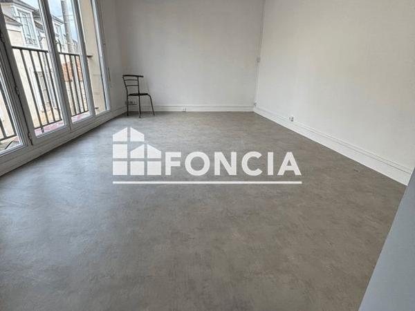 À vendre Studio 25 m² - Fontainebleau 77300