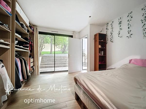 Maison contemporaine récente – 149 m² avec jardin, terrasses et bureau, secteur du Parc des Beaumonts, Montreuil