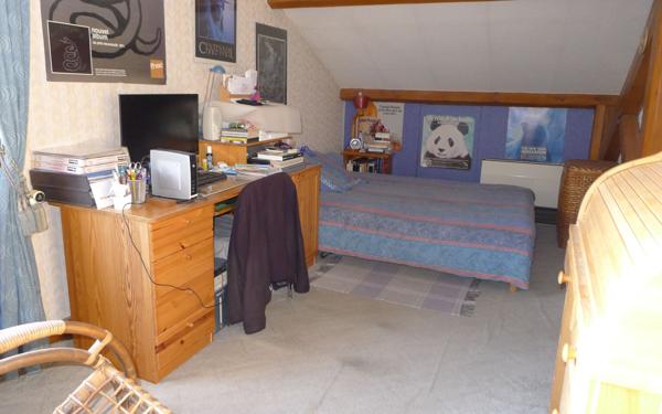 Maison à vendre    6 pièces • 142 m2 Saint-Genis-Laval