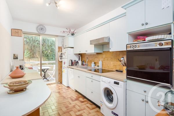 Appartement F3 à vendre  3 pièces - 70 m2 GRASSE - 06