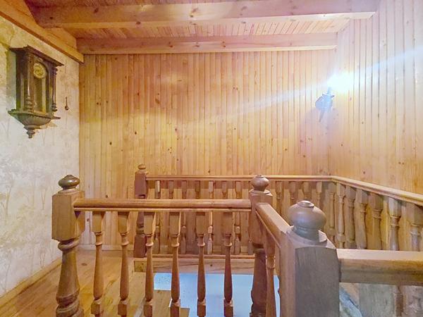 GRAZAC ! Ancien corps de ferme sur 1200 m2 de terrain