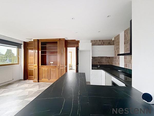 Rare sur le marché : magnifique appartement rénové avec terrasse