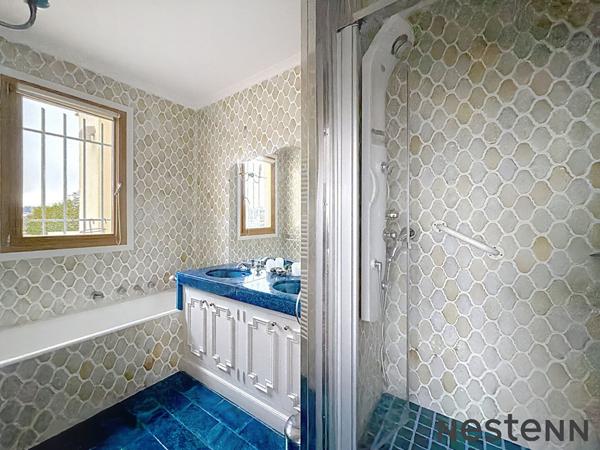 Rare sur le marché : magnifique appartement rénové avec terrasse