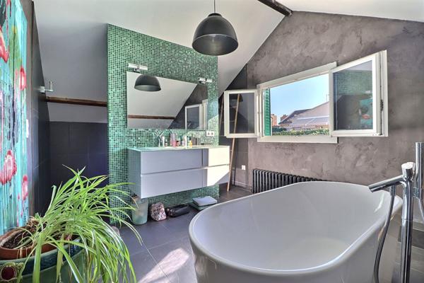 Maison Aubervilliers 5 pièce(s) 147 m2