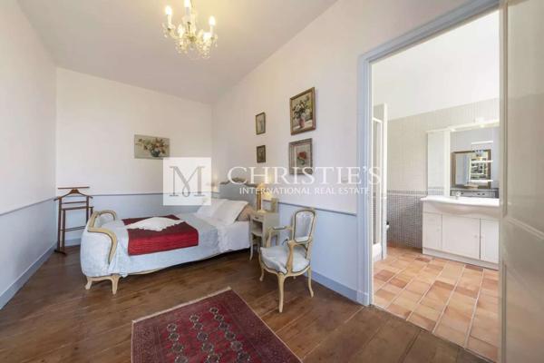 A vendre Élégant Domaine en Charente avec Charme Historique