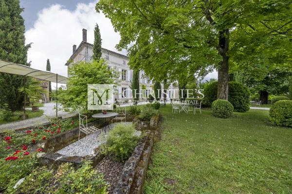 A vendre Élégant Domaine en Charente avec Charme Historique