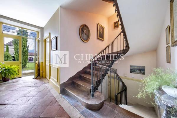 A vendre Élégant Domaine en Charente avec Charme Historique