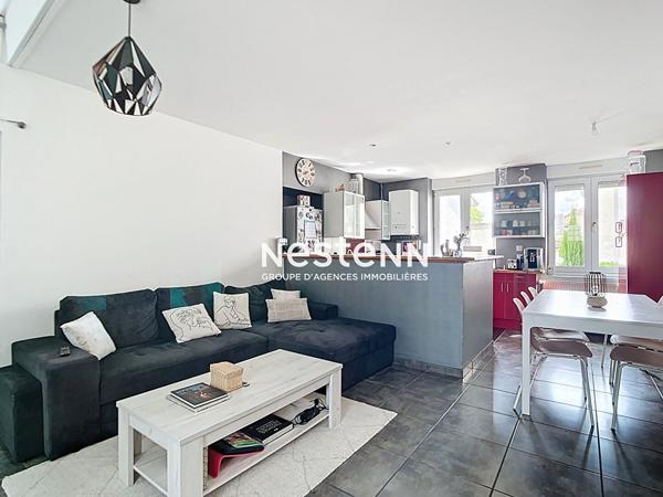 APPARTEMENT DUPLEX - SATHONAY CAMP - TROIS CHAMBRES - DEUX SALLES D'EAU - PROXIMITÉ COMMERCES ET TRANSPORTS