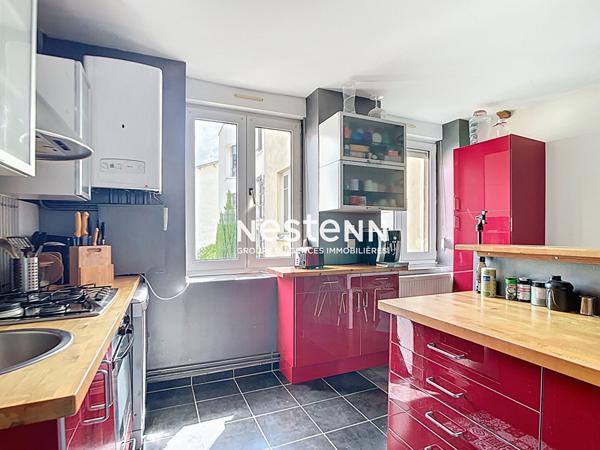 APPARTEMENT DUPLEX - SATHONAY CAMP - TROIS CHAMBRES - DEUX SALLES D'EAU - PROXIMITÉ COMMERCES ET TRANSPORTS