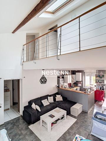 APPARTEMENT DUPLEX - SATHONAY CAMP - TROIS CHAMBRES - DEUX SALLES D'EAU - PROXIMITÉ COMMERCES ET TRANSPORTS