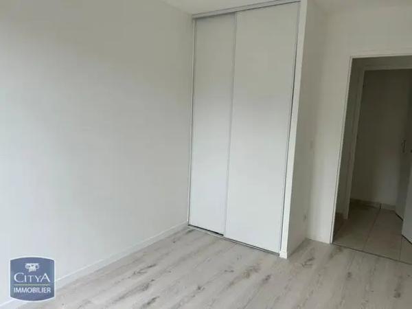 Appartement à louer 3 pièces 70.75m² Saumur (49400)