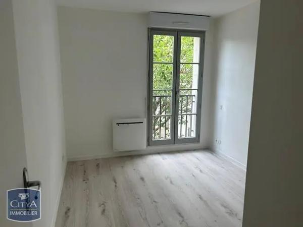 Appartement à louer 3 pièces 70.75m² Saumur (49400)