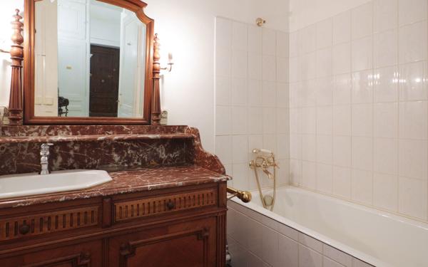 Appartement à vendre    2 pièces • 73,39 m2 Lyon 6