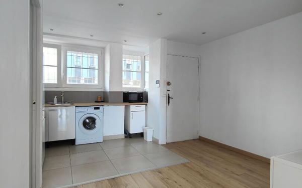 Appartement à louer    1 pièce •  Toulon