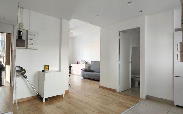 Appartement à louer    1 pièce •  Toulon