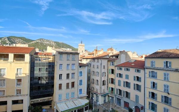 Appartement à louer    1 pièce •  Toulon