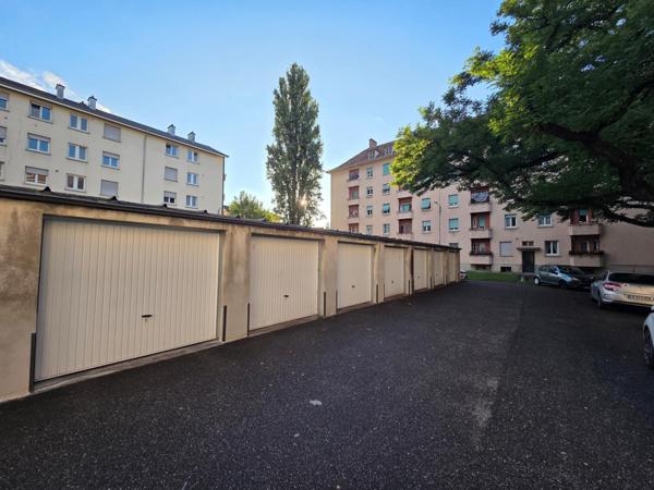 Box garage individuel proche tram et centre-ville