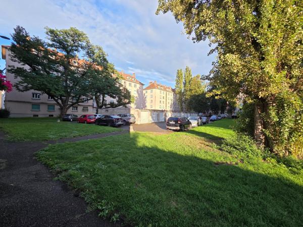 Box garage individuel proche tram et centre-ville