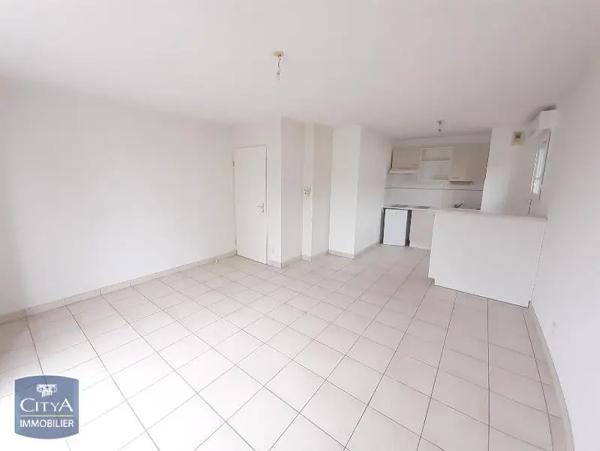 Appartement à louer 2 pièces 45.35m² Le Passage (47520)