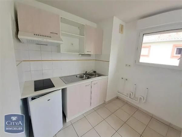 Appartement à louer 2 pièces 45.35m² Le Passage (47520)