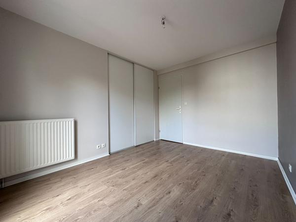 Appartement à vendre à Vannes Tohannic T3 de 55m² parking balcons dernier étage