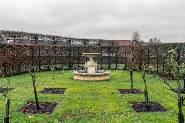 Propriété style chateau à vendre 15 pièces Soissons (02)