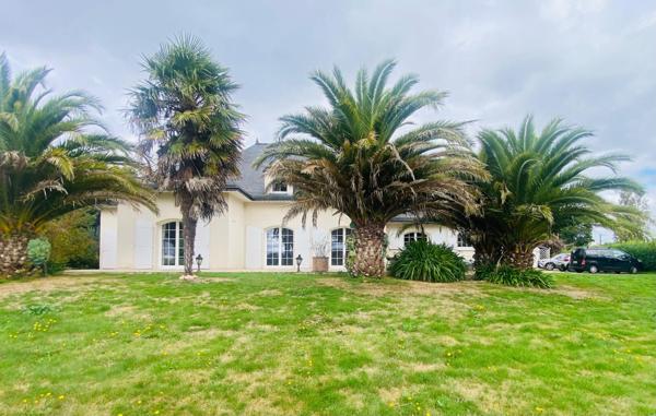 très grande maison de famille avec 5 grandes chambres et un bâtiment de 53 aménageable