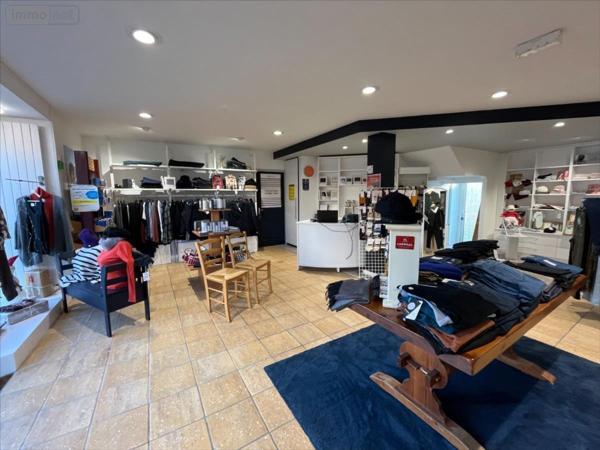 Immeuble à vendre à Callac dans les Côtes-d'Armor (22160), ref : 29066-1069327