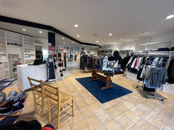 Immeuble à vendre à Callac dans les Côtes-d'Armor (22160), ref : 29066-1069327