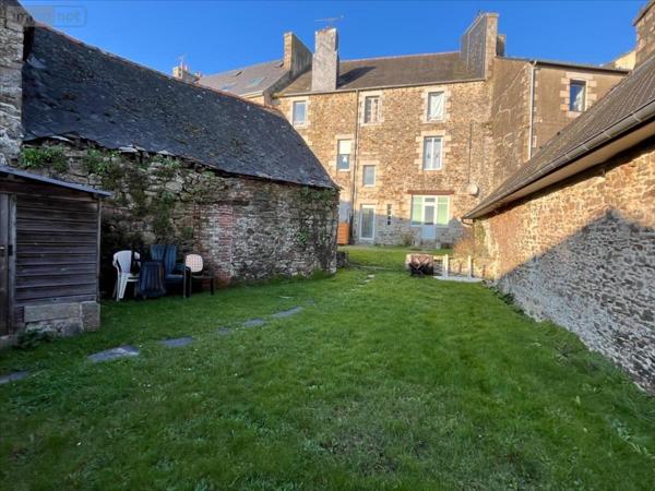 Immeuble à vendre à Callac dans les Côtes-d'Armor (22160), ref : 29066-1069327