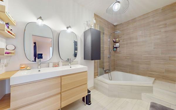 Maison à louer    3 pièces • 93 m2 Sancy